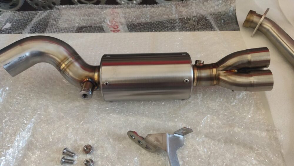 Dominator Ολόσωμη Εξάτμιση GPS S.Steel CF Moto 675 SR/R 2024 - 2025 Με Σιγαστήρα (DB Killer) - Image 9
